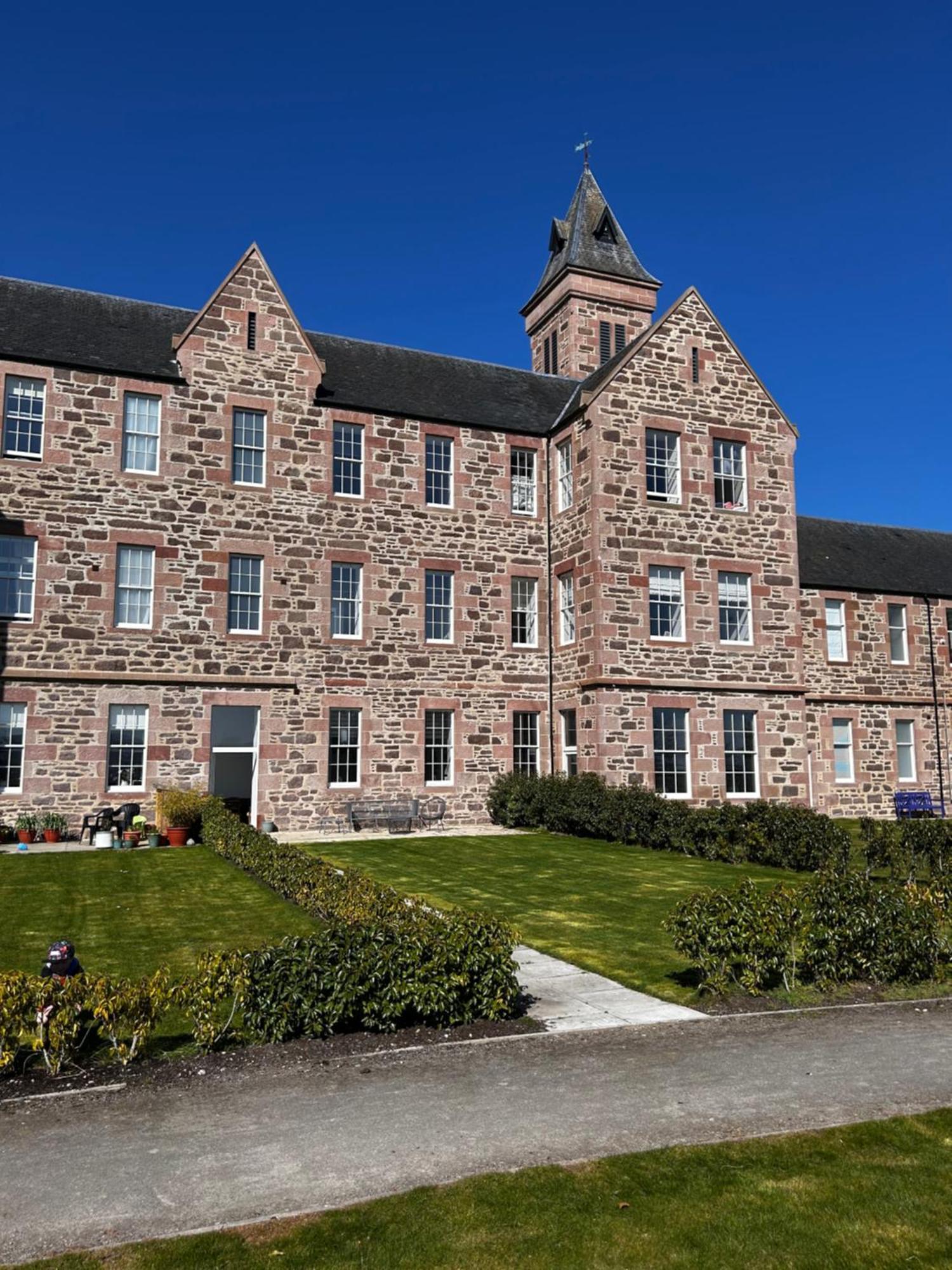 Inverness Great Glen Town House, 5 Minute Drive From Town Centre Dış mekan fotoğraf