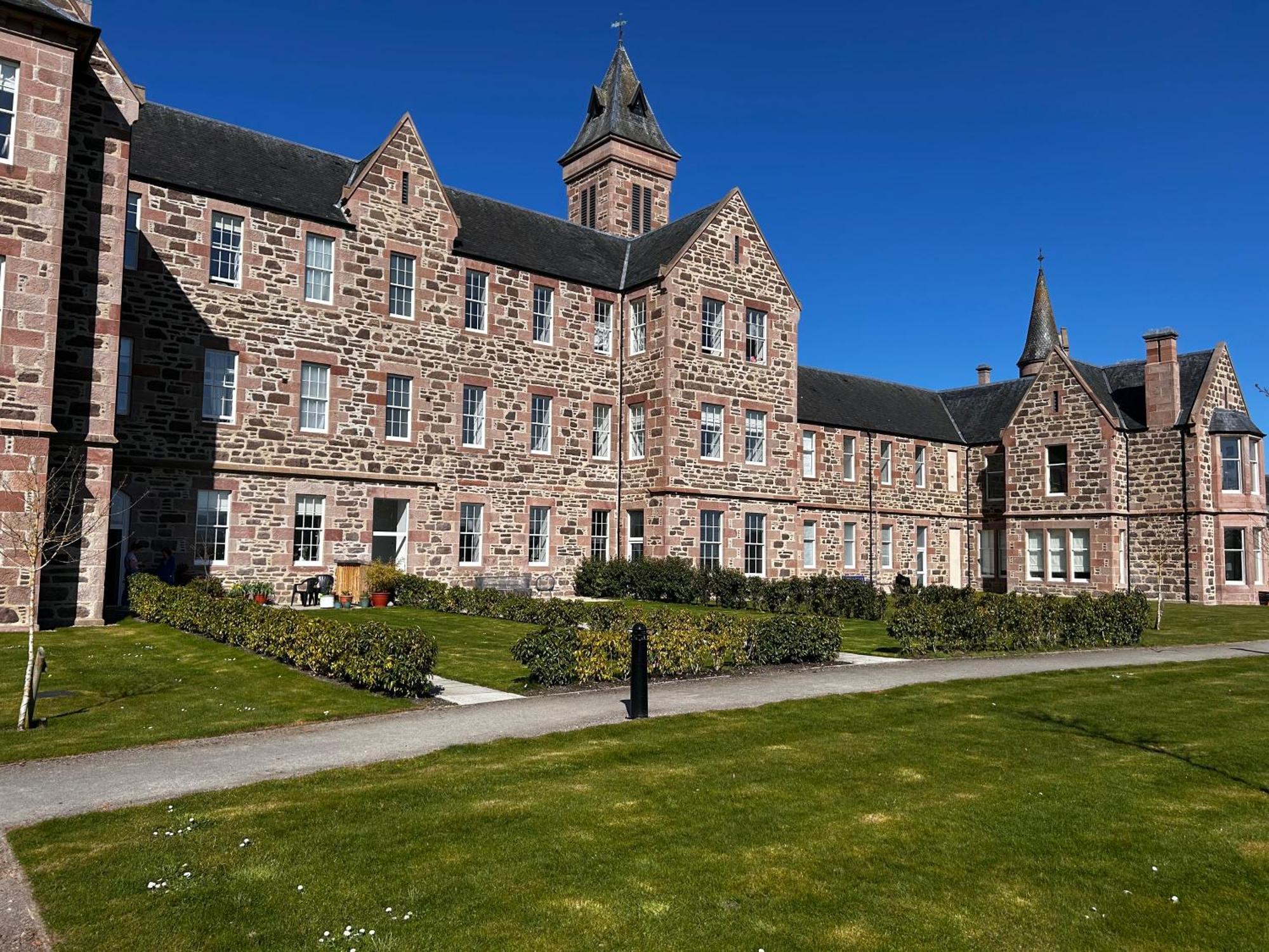 Inverness Great Glen Town House, 5 Minute Drive From Town Centre Dış mekan fotoğraf